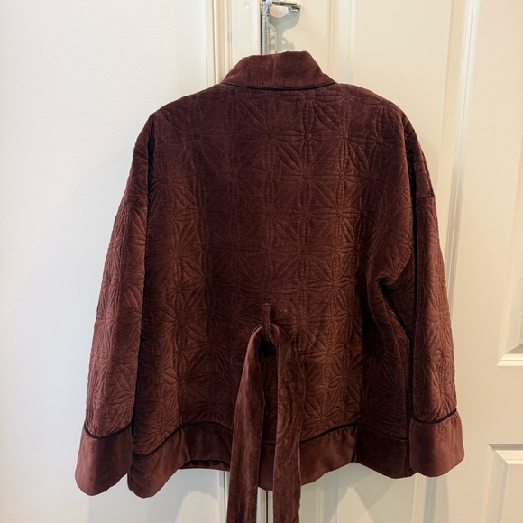 Tuckernuck Chocolate Quilted Velvet Simone Wrap Jacket – Size Small - Picture 7 of 12